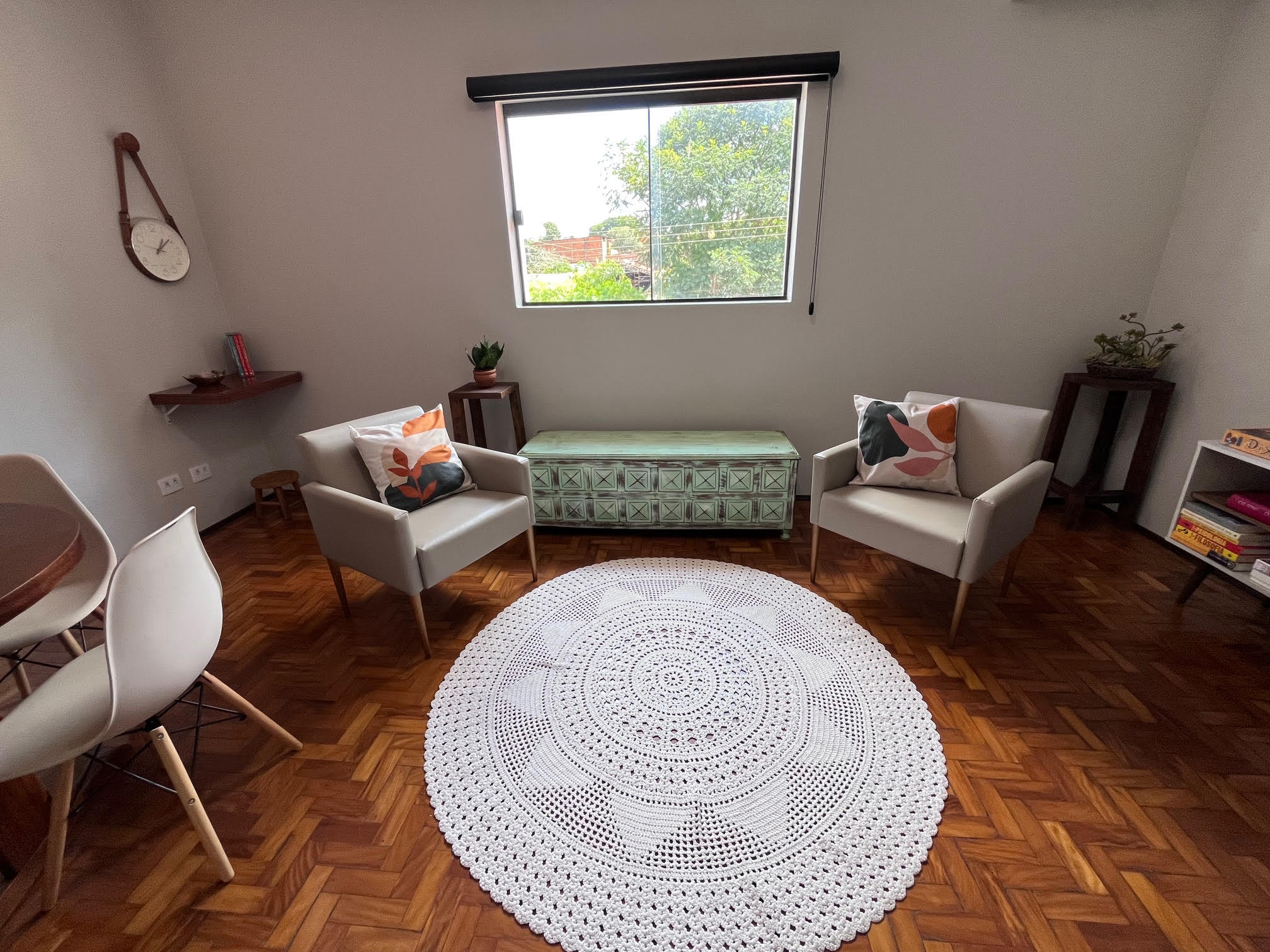 Sala de atendimento da Vyapsicologia em Brotas, ambiente acolhedor e confortável